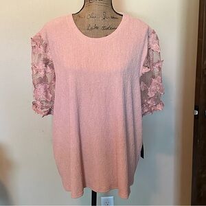 Gorgeous blouse-New with tag!
